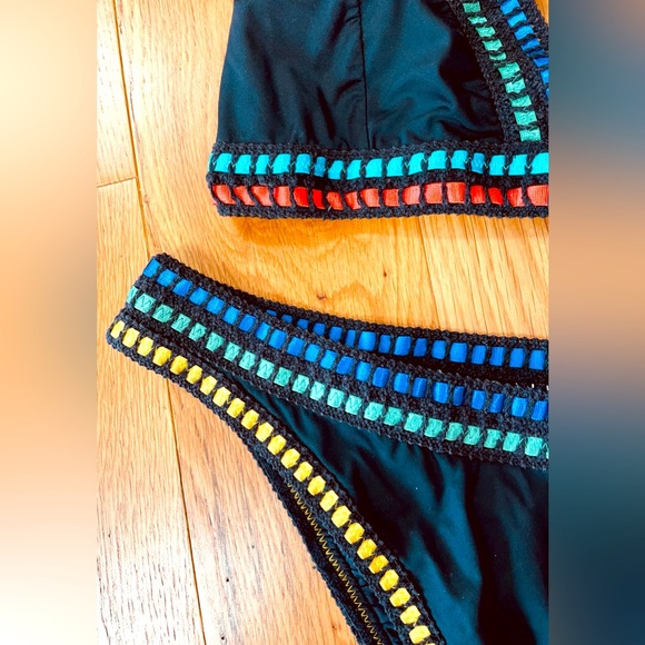 La Blanca Threading Along Ribbon Hipster Bikini 2 Piece Black Size 6 - Picture 5 of 12